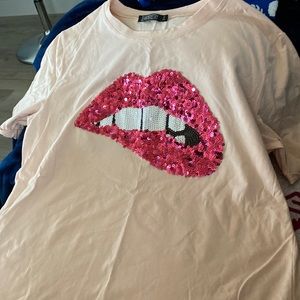 NWOT cutest lips top
